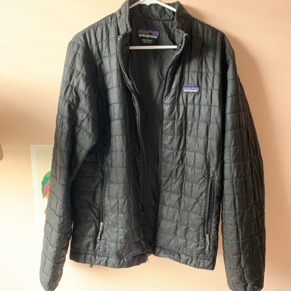 Patagonia black full zip puffer coat size M